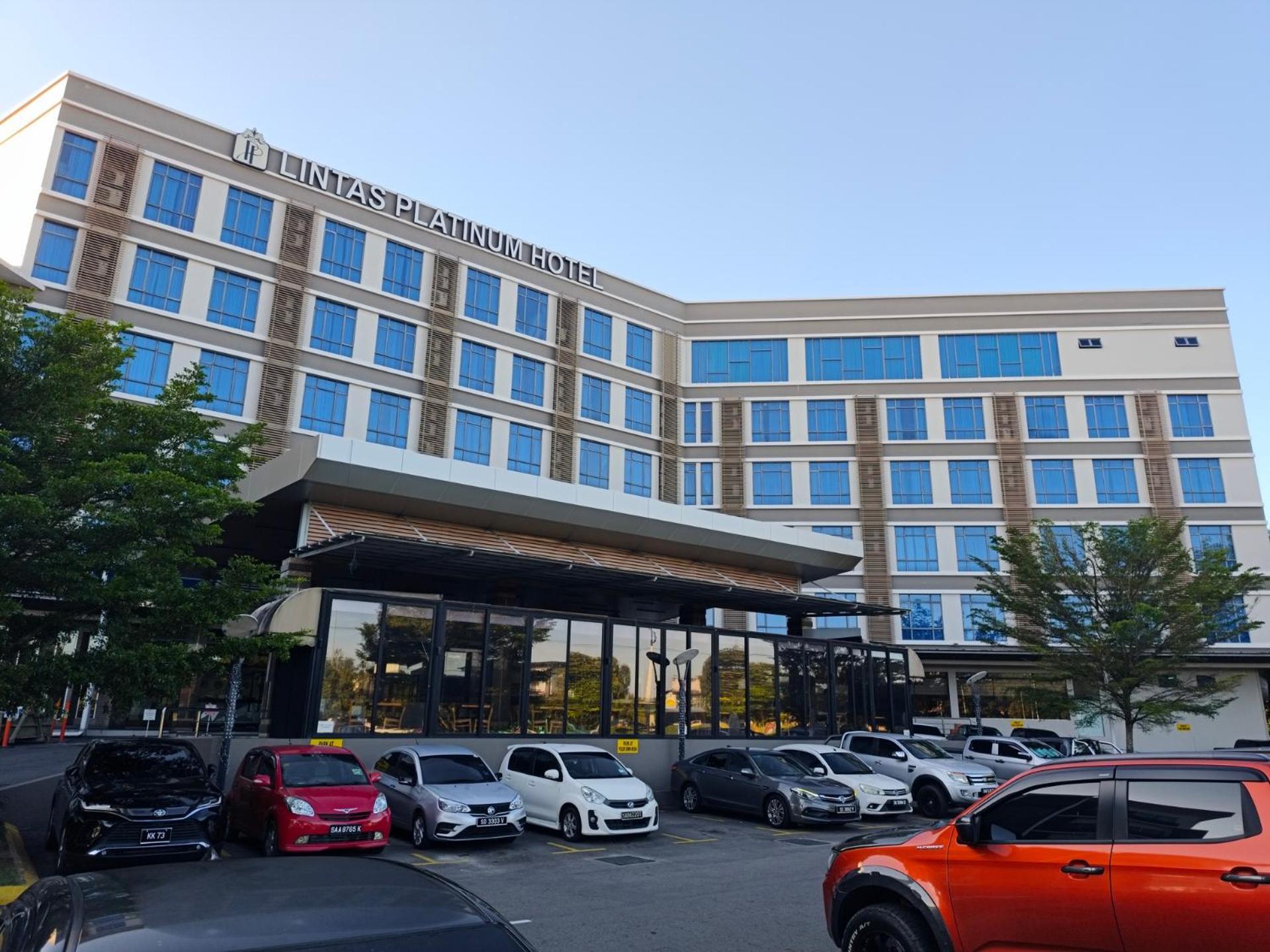 Lintas Platinum Hotel Kota Kinabalu Exterior foto